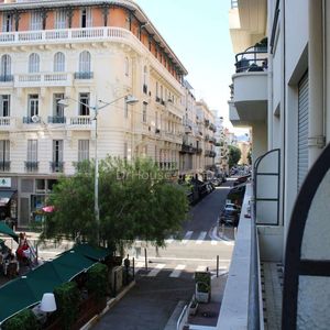 Property in Carre d'Or