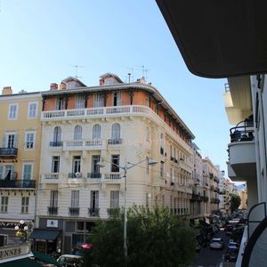 Property in Carre d'Or