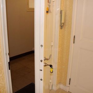 Property in Carre d'Or