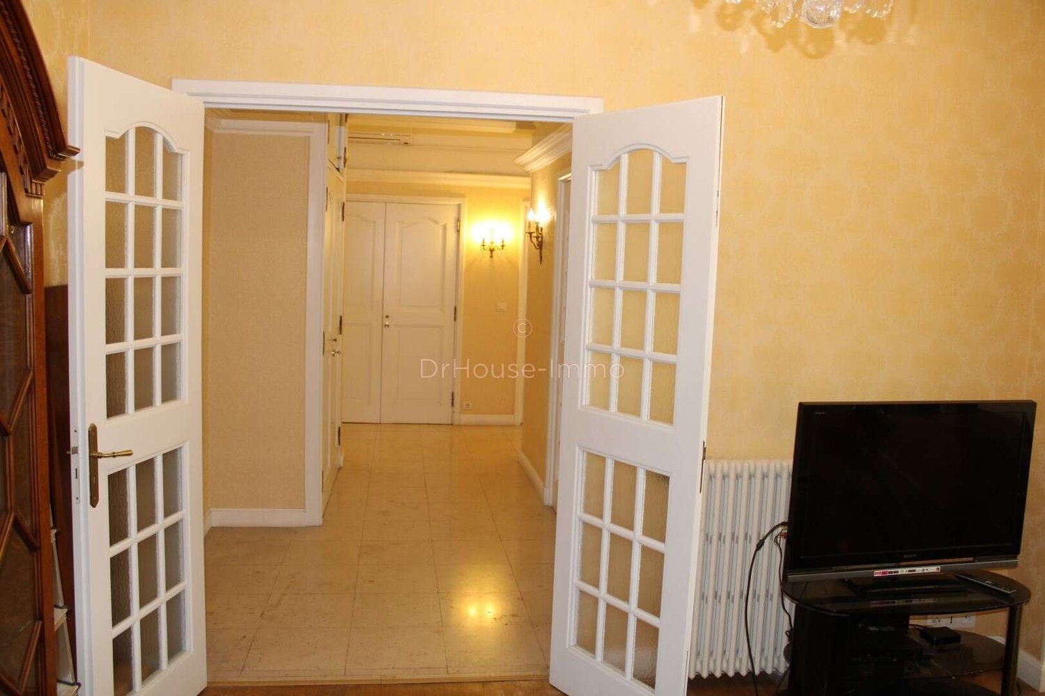 Property photo in Carre d'Or