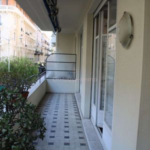 Property in Carre d'Or