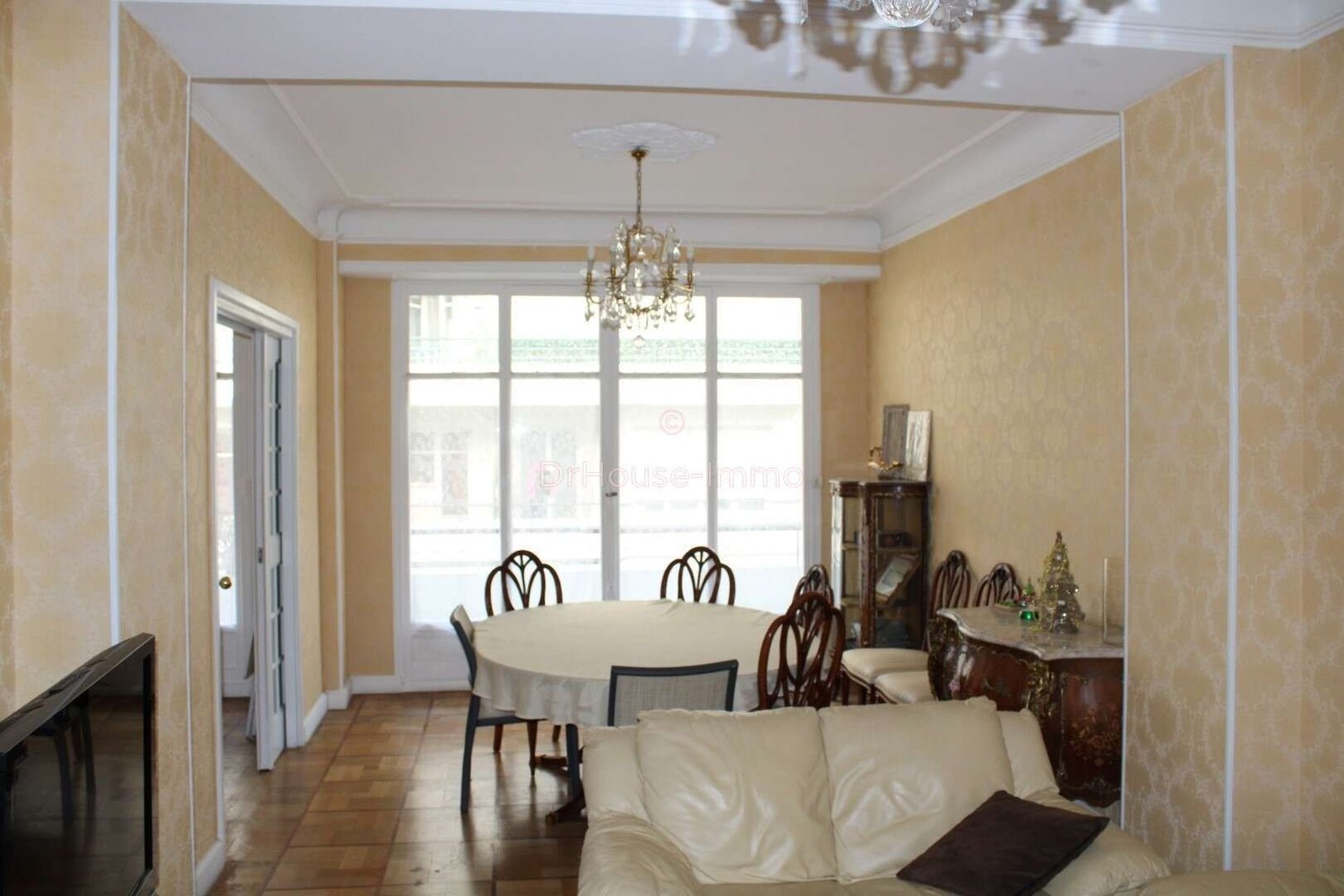 Property photo in Carre d'Or