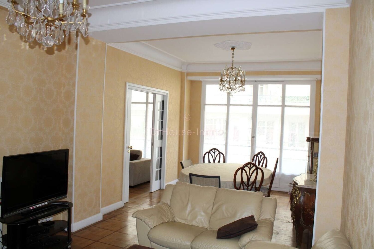 Property photo in Carre d'Or