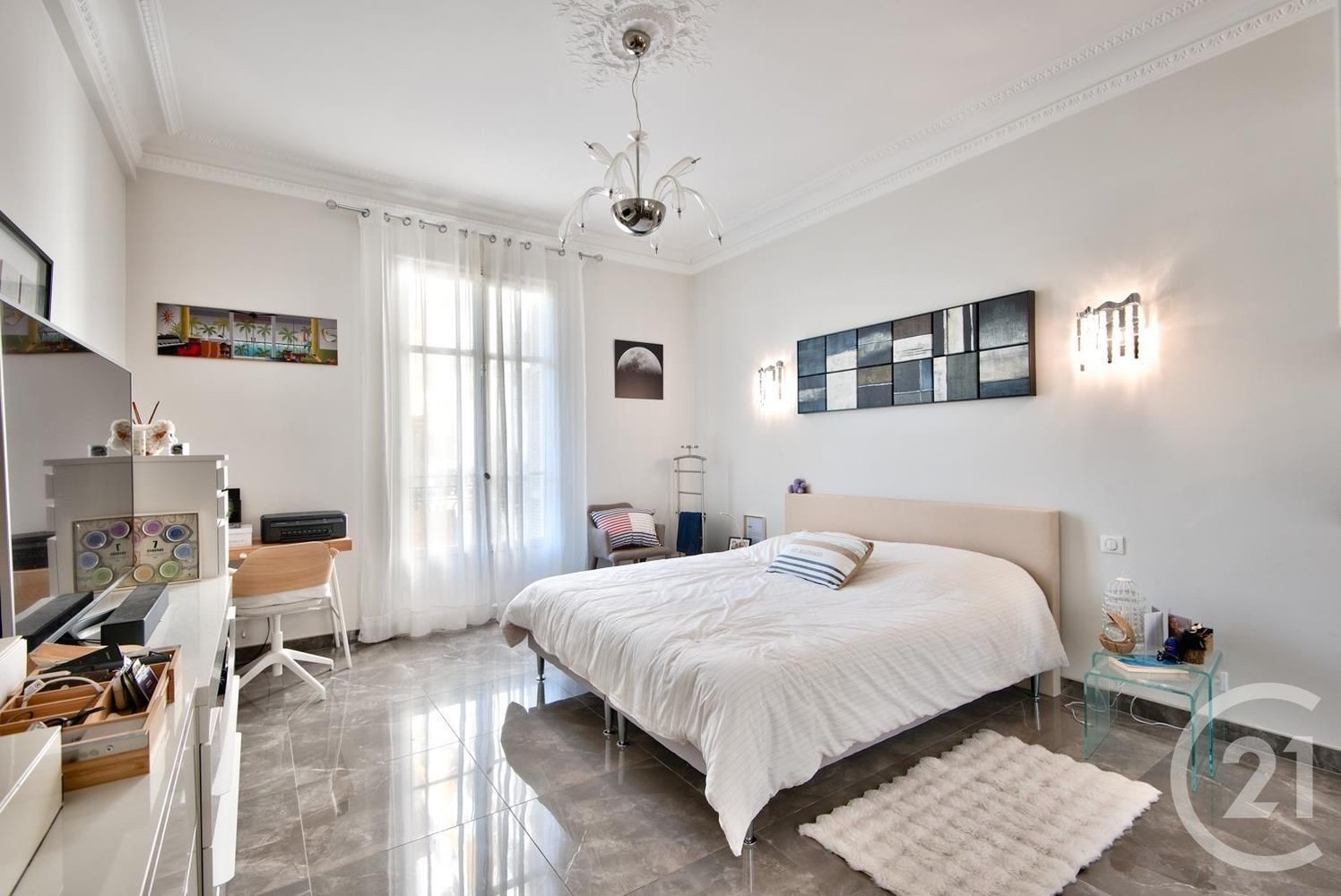 Property photo in Carre d'Or