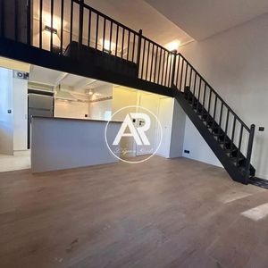 Property in Carre d'Or