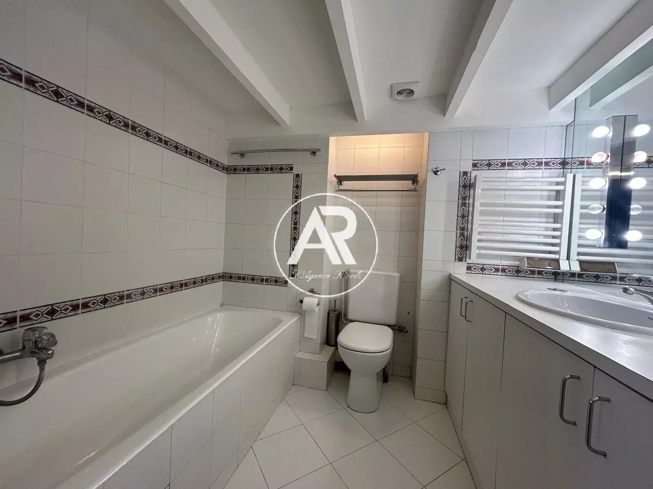 Property photo in Carre d'Or