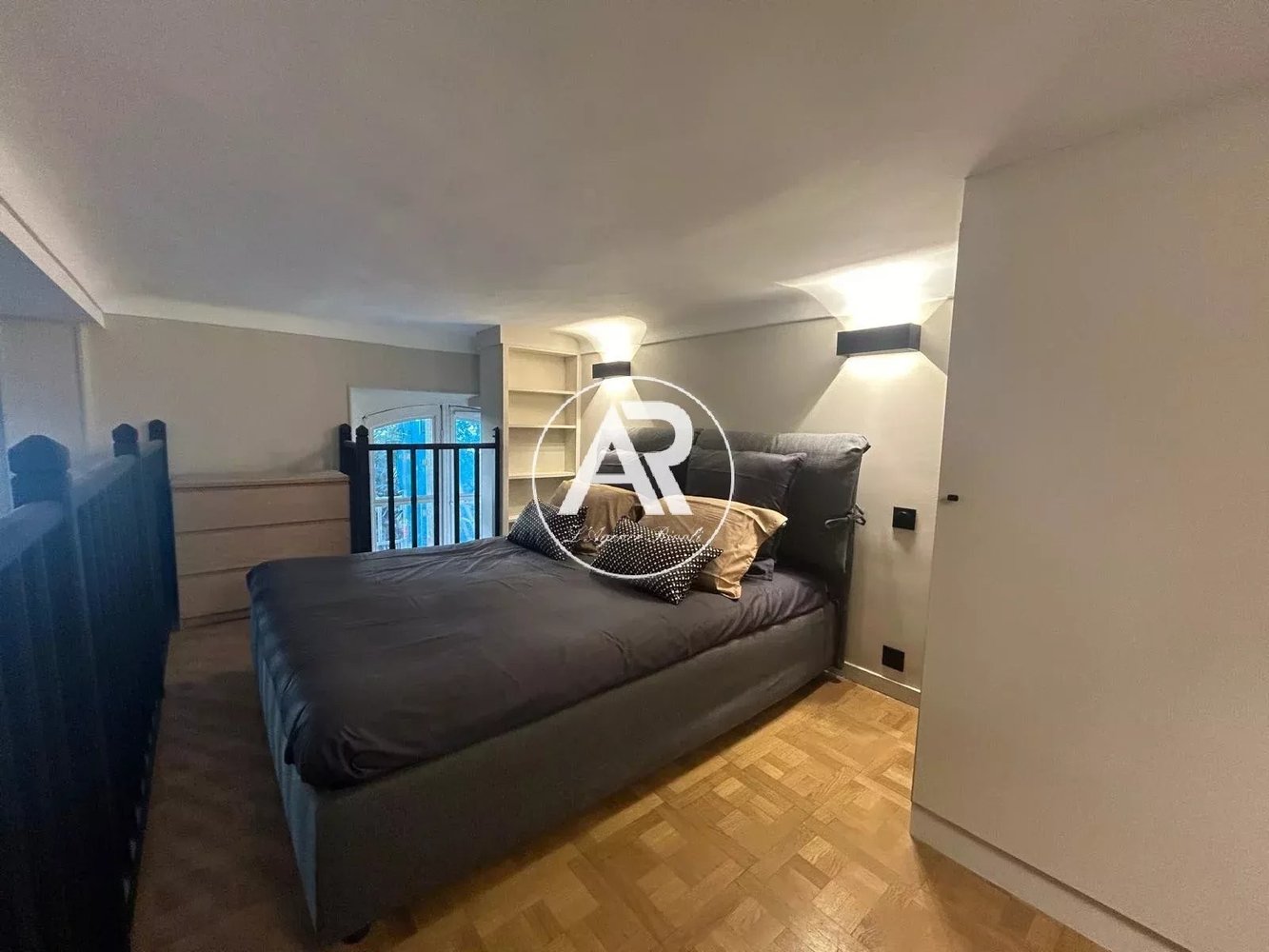 Property photo in Carre d'Or