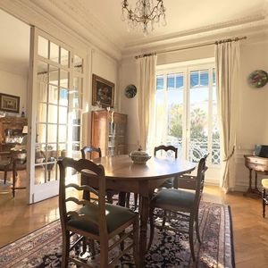 Property in Carre d'Or