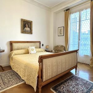 Property in Carre d'Or