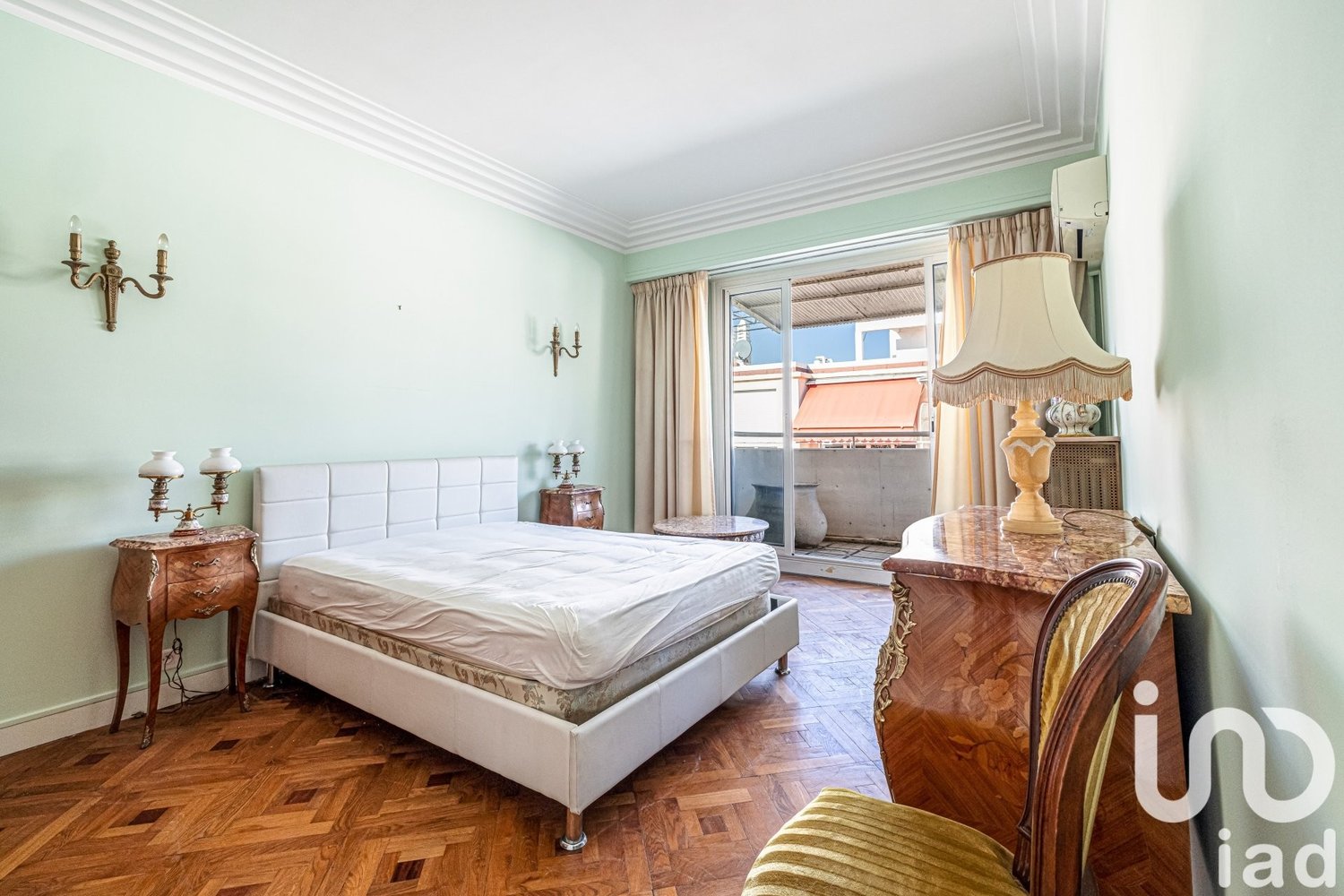 Property photo in Carre d'Or