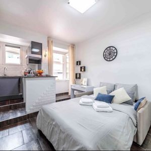 Property in Carre d'Or