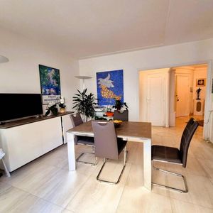 Property in Carre d'Or