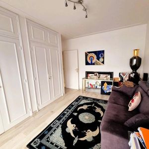 Property in Carre d'Or