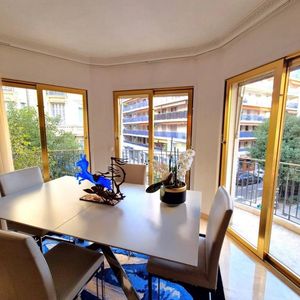 Property in Carre d'Or