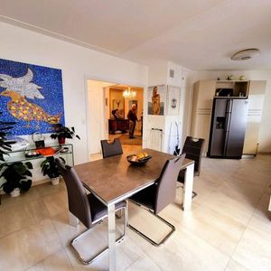 Property in Carre d'Or