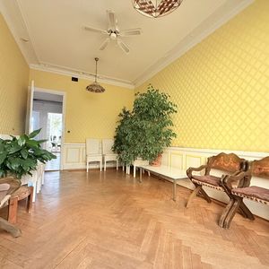 Property in Carre d'Or