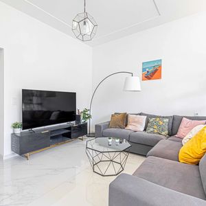 Property in Carre d'Or