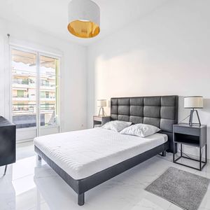 Property in Carre d'Or