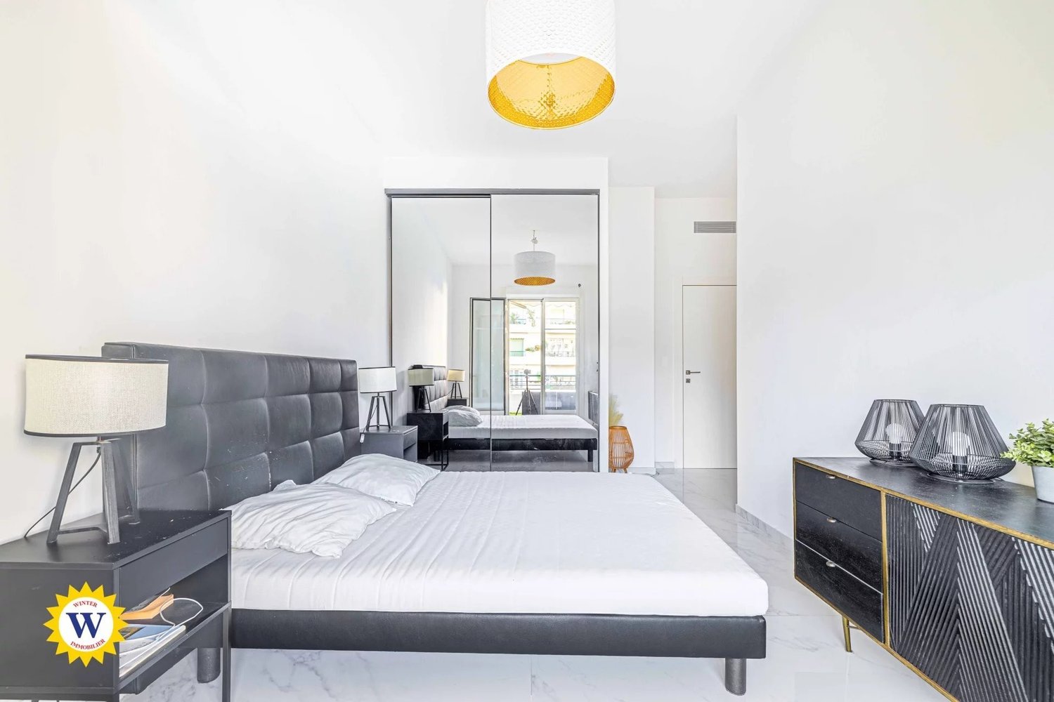 Property photo in Carre d'Or