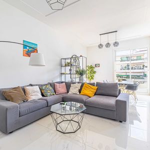 Property in Carre d'Or