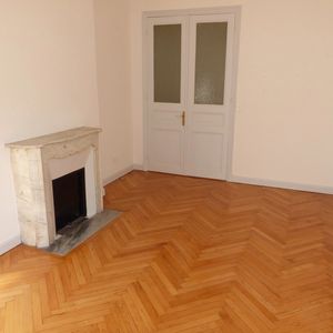 Property in Carre d'Or