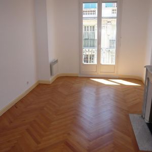 Property in Carre d'Or