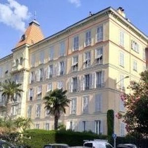 Property in Carre d'Or