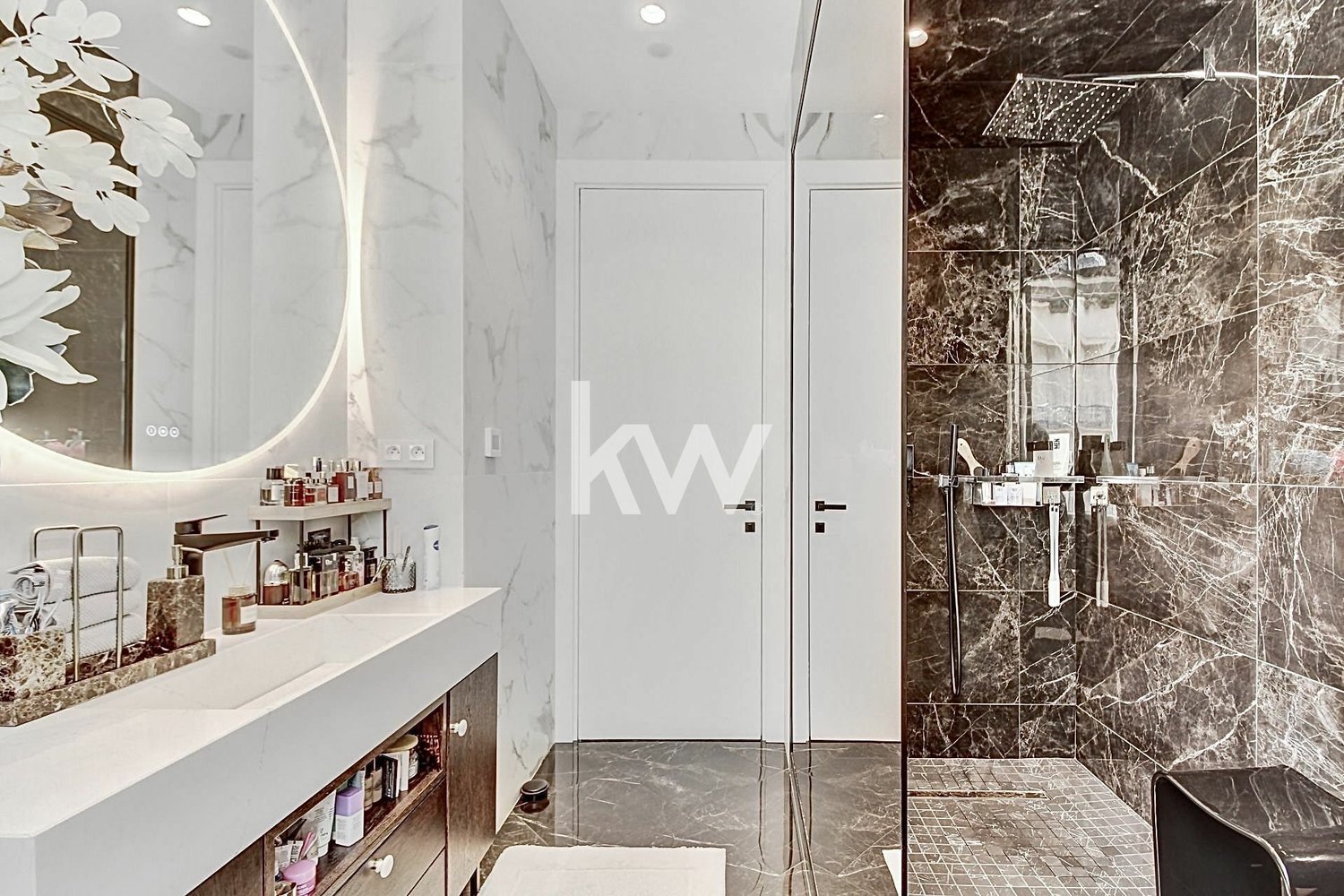 Property photo in Carre d'Or