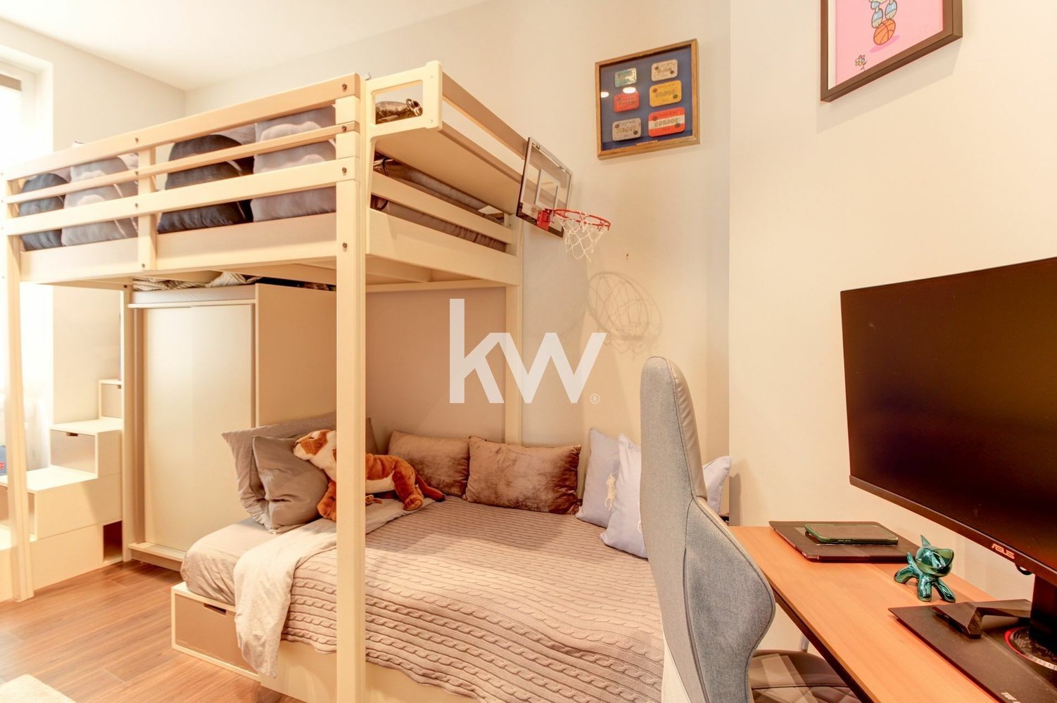 Property photo in Carre d'Or