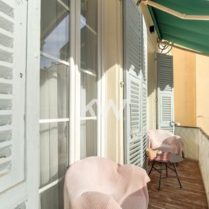 Property in Carre d'Or