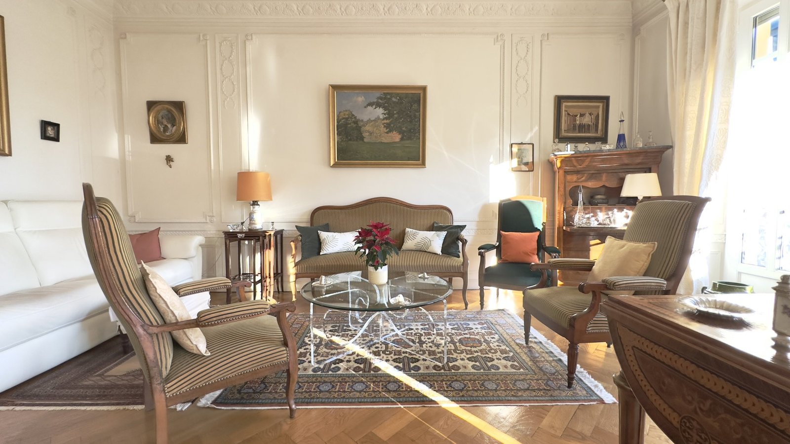 Property photo in Carre d'Or