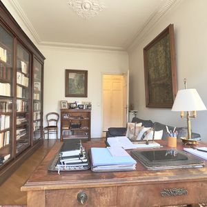 Property in Carre d'Or