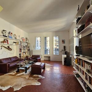 Property in Carre d'Or