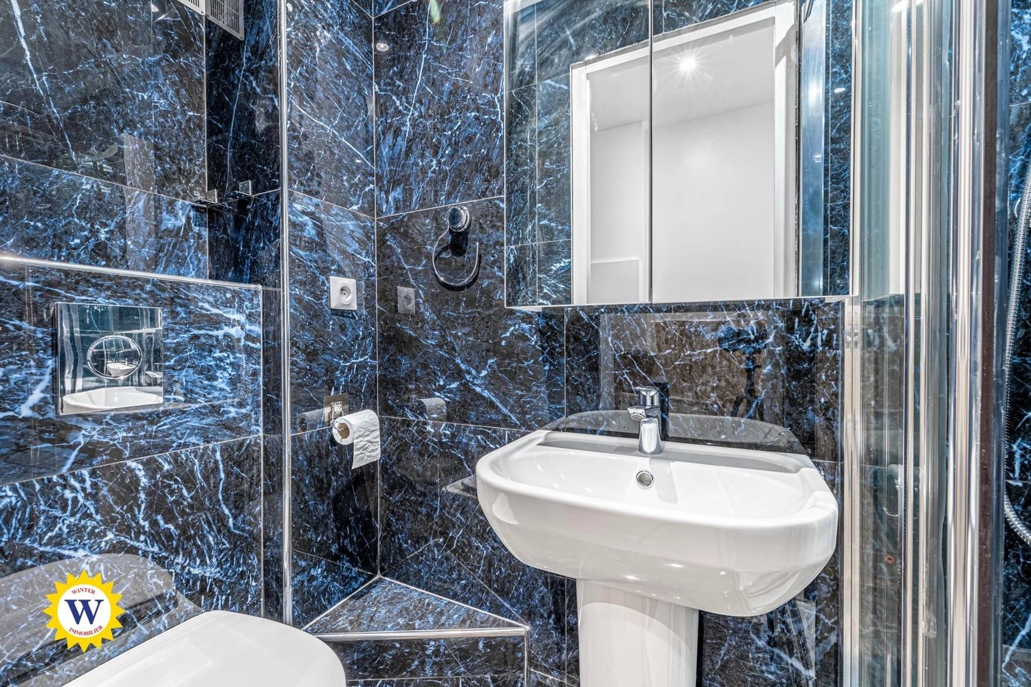 Property photo in Carre d'Or