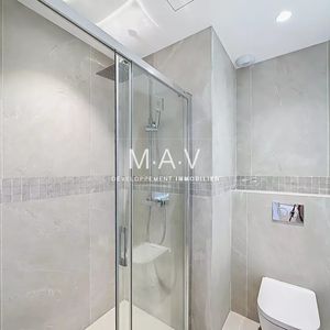 Property in Carre d'Or