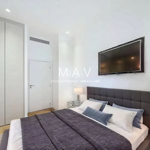 Property in Carre d'Or