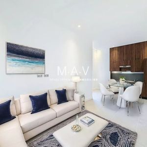 Property in Carre d'Or