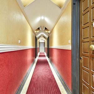 Property in Carre d'Or