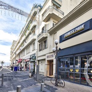 Property in Carre d'Or