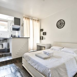 Property in Carre d'Or
