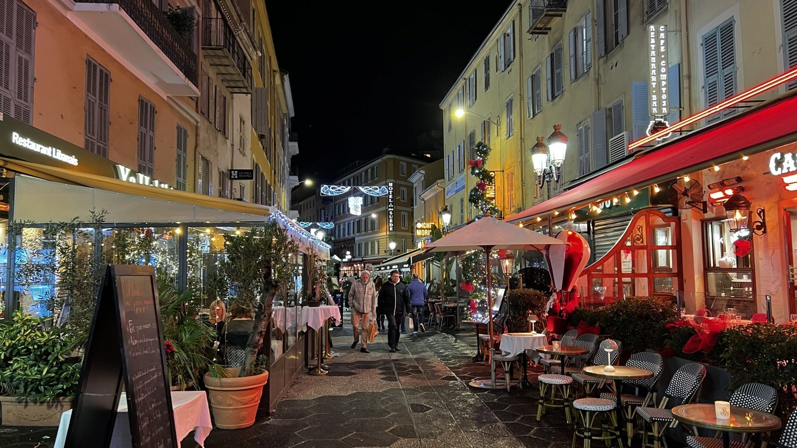 Property photo in Carre d'Or