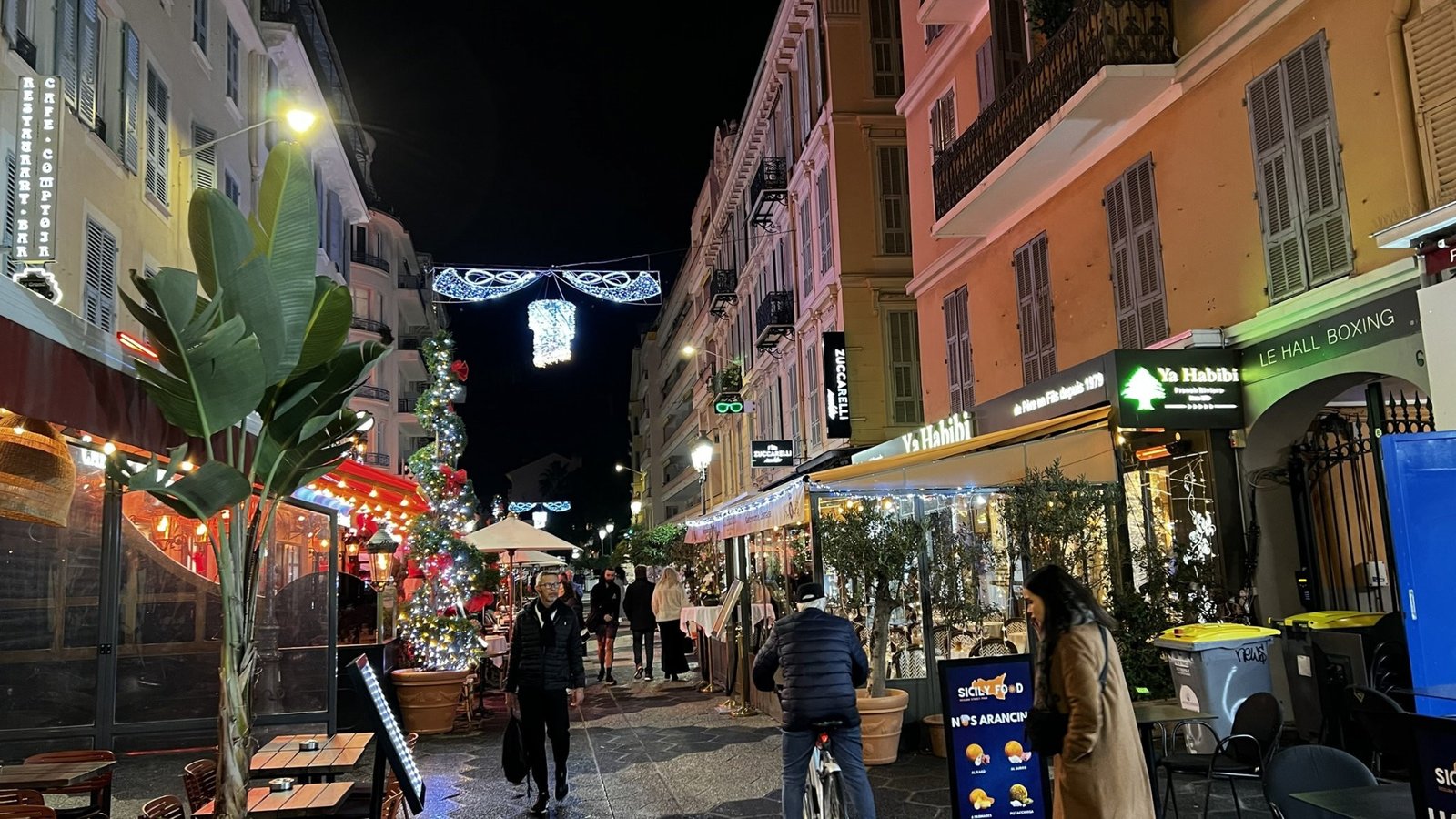 Property photo in Carre d'Or