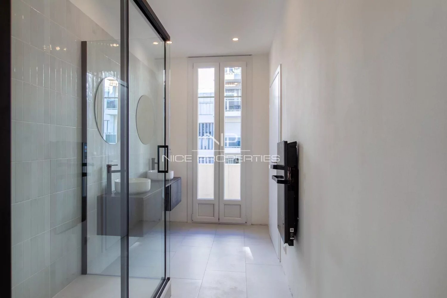 Property photo in Carre d'Or