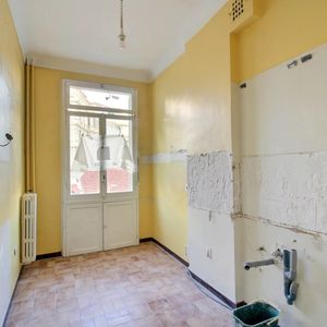 Property in Carre d'Or