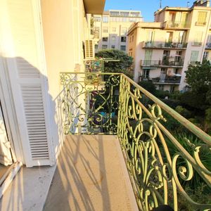 Property in Carre d'Or