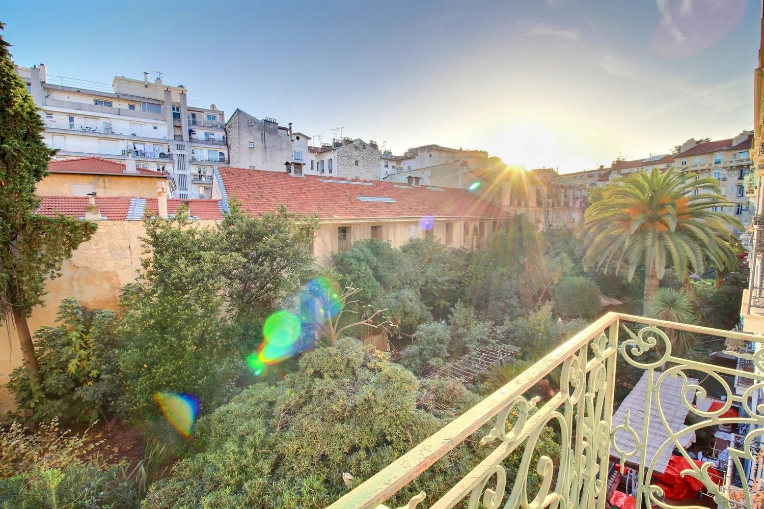 Property photo in Carre d'Or