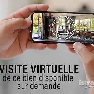 Property in Carre d'Or