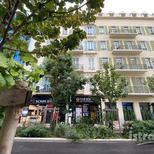 Property in Carre d'Or