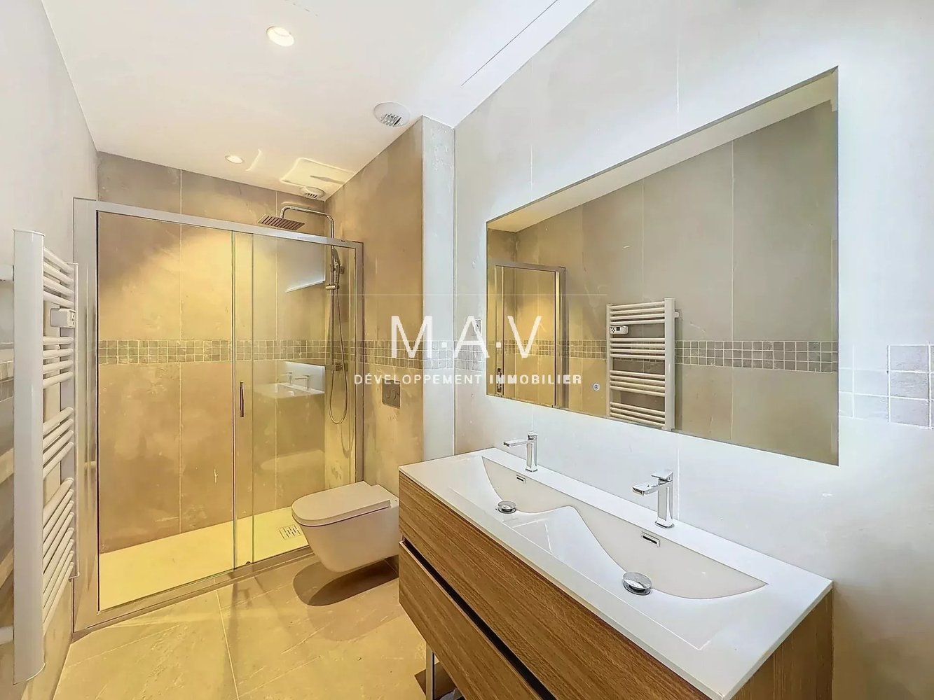 Property photo in Carre d'Or