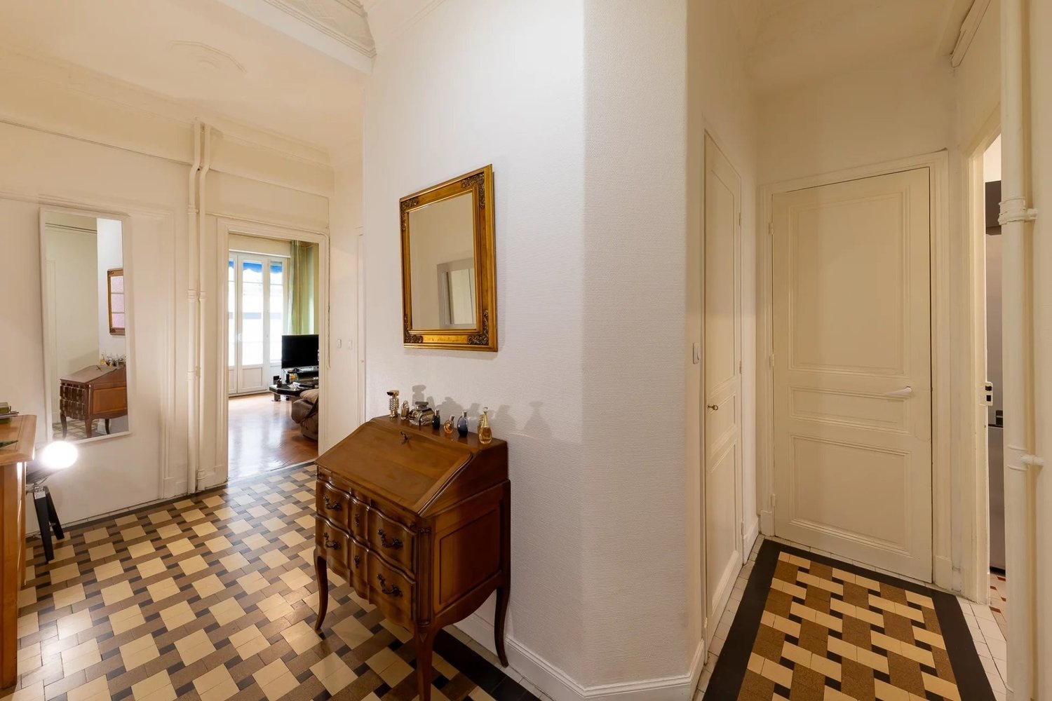 Property photo in Musicians Quarter